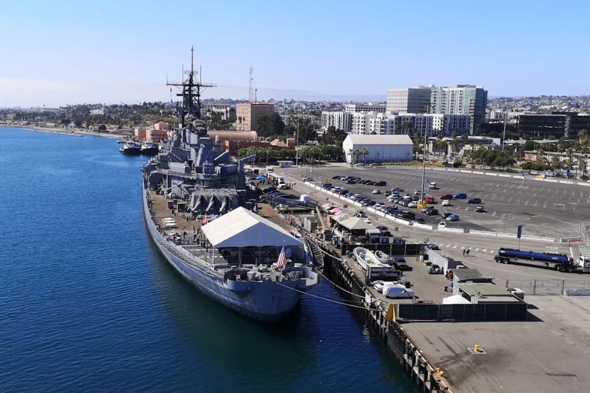 Battleship USS Iowa Museum